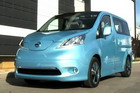 视频：日产e-NV200概念车亮相2012北美车展