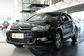 视频：动感绅士 2012款雪铁龙C5高清详解