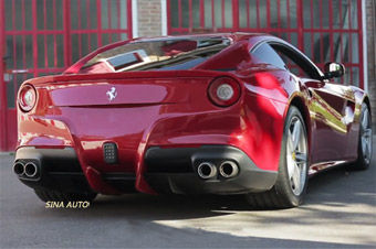 视频：外媒试驾2013款法拉利F12（中文字幕）