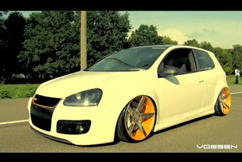 视频：大众高尔夫GTI MK5改装VOSSEN轮毂