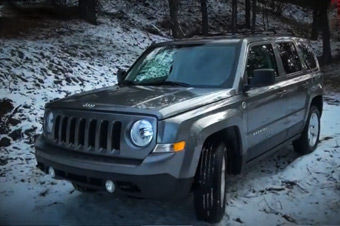 视频：2012款JEEP自由客海外试驾