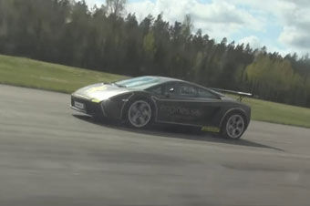 视频：双增压兰博基尼对决改装保时捷911