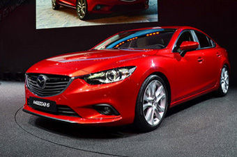 视频：第三代马自达6巴黎车展高清实拍