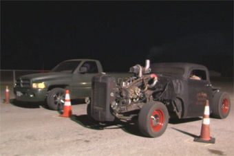 视频：改装柴油“怪咖”PK各路神车