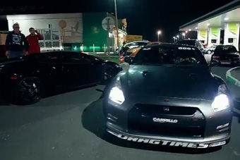 视频：兰博基尼深夜高速路约战战神GT-R