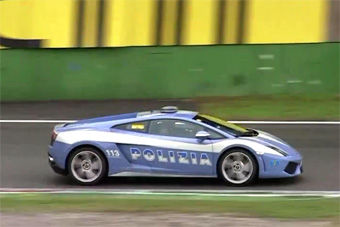 视频：意大利警察居然开兰博基尼LP560-4！