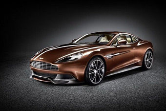 视频：007电影邦德经典座驾 阿斯顿马丁Vanquish