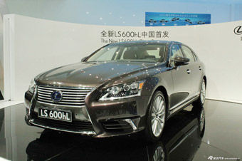视频：雷克萨斯LS600hL广州车展首发实拍