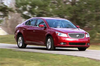 视频：全新“混血儿” 试驾别克君越混动（中文字幕）