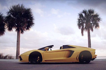 视频：兰博基尼Aventador敞篷版海外首试