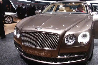 视频：2013日内瓦车展实拍 宾利飞驰 外观详解