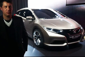 视频：2013日内瓦车展实拍 本田思域Tourer概念车