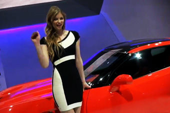 视频：车展上的那些妞儿 日内瓦车展车模集锦