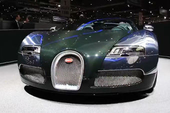 视频：世界最快敞篷超跑！布加迪威航敞篷版