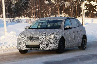 视频：2014款标致308全伪上路实拍