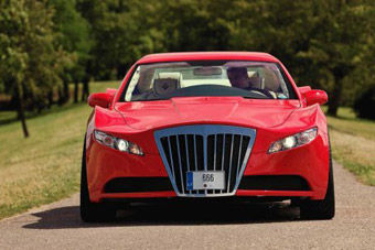 视频：顶级豪华 私人打造超级奢靡跑车