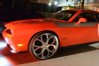 视频：老外超级“浮夸”改装聚会