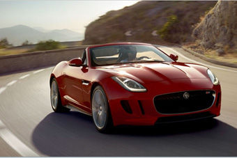 视频：外媒试驾2013款捷豹F-Type（中文字幕）