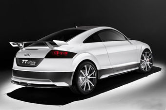 视频： 奥迪TT UltraQuattro亮相 仅重1111KG