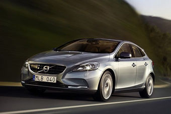 视频：时尚动感 家族前脸设计 沃尔沃V40