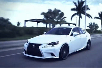 视频：雷克萨斯IS350F-Sport 上脚20寸VOSSEN大脚