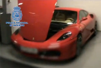 视频：挂羊头卖狗肉 法拉利里面装的是丰田引擎