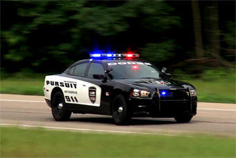 视频：这才叫威武霸气 道奇Charger Pursuit警车