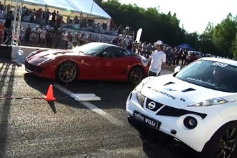 视频：“高帅富”惨遭虐 法拉利599惜败小怪兽