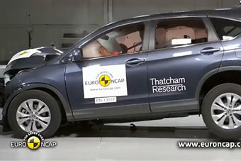 视频：本田CRV碰撞测试全过程实录