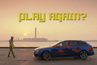 视频：人车彩蛋大战 奥迪RS6 Avant VS 跑酷