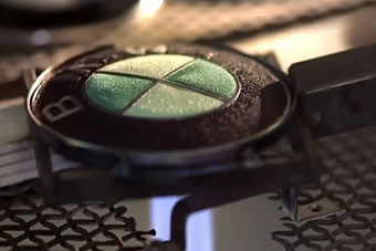 视频：最昂贵宝马7系轿车制作全过程欣赏