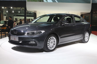 视频：2013广州车展热点新车之观致3