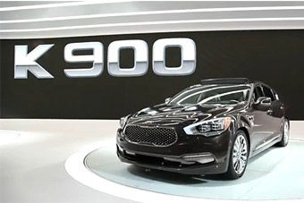 视频：洛杉矶车展2015款起亚K900惊艳亮相
