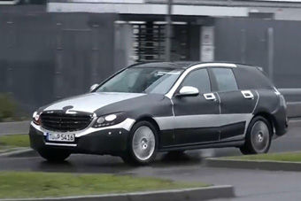 视频：2014款奔驰C旅行版全伪上路跟拍