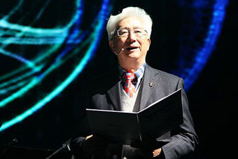 视频：中央电视台著名节目主持人陈铎朗诵