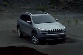 视频：2014超级碗Jeep广告 打破平淡说走就走