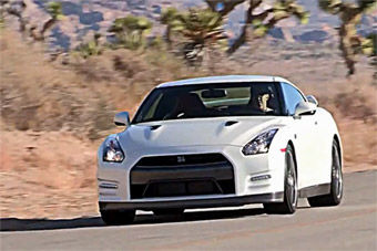 视频：细节处有所提升 2014款日产GT-R高清实拍