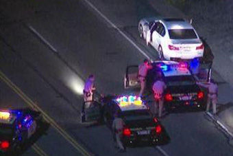 视频：中国留学生洛杉矶驾宝马与警察飙车