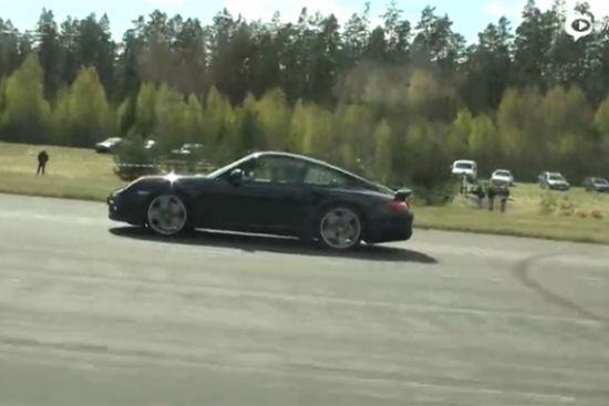 视频：虐你没商量 保时捷911 Turbo直线加速瞬秒GT-R R35