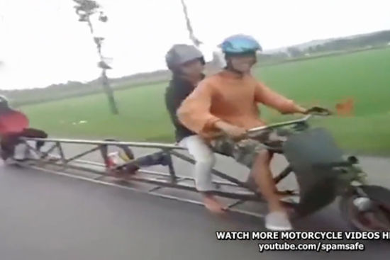 视频：世界上最长的Vespa摩托车