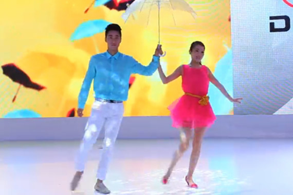 视频：2014北京车展上演激情现代舞
