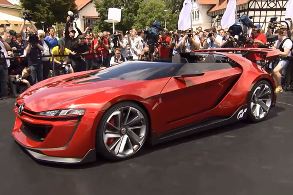 视频：大众GTI Roadster和高尔夫 R400亮相