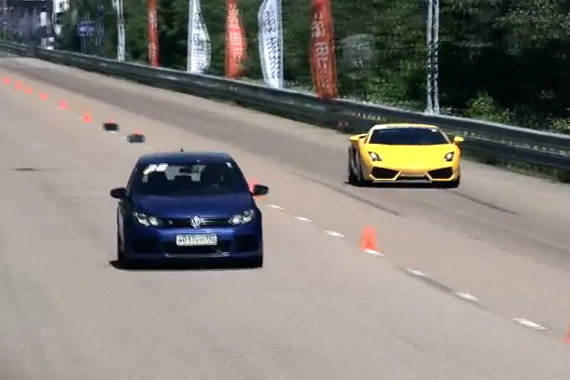 视频：莫斯直线加速赛 高尔夫R秒杀各种跑车