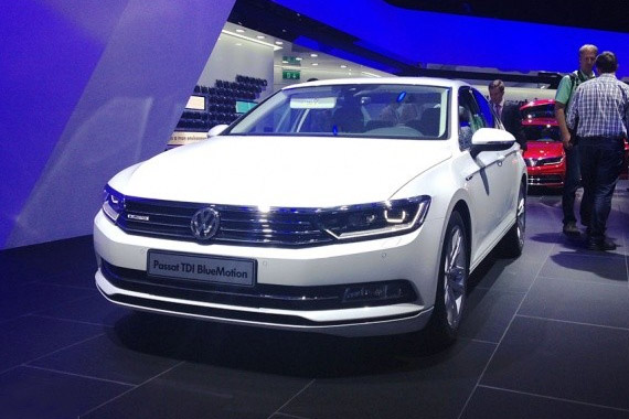 视频：2014巴黎车展全新帕萨特高清实拍