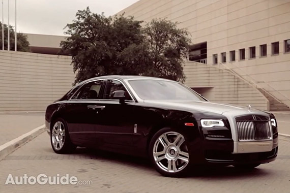 视频：外媒试2015款劳斯莱斯古斯特II(译制)