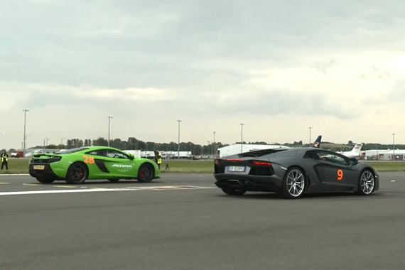 视频：迈凯轮650S直线加速战兰博基尼Aventador