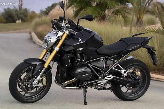 视频：十足街车新战线 2015款宝马R1200R
