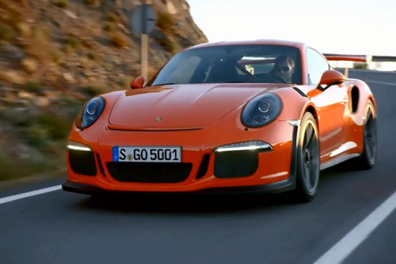 视频：快到任性 保时捷911 GT3 RS公路驰骋