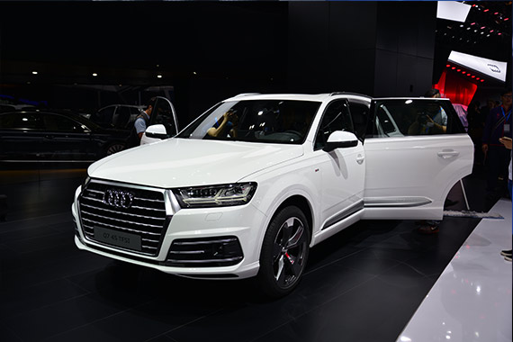 视频：2015上海车展必看车型之全新奥迪Q7