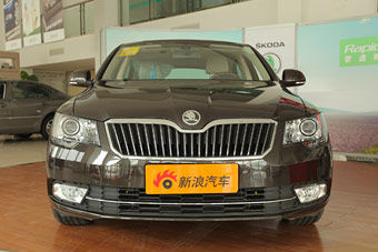 视频：更加年轻时尚 斯柯达速派高清详解